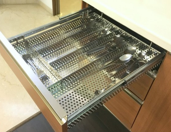 430 mm x 605 mm x 80 mm Right Angle Cutlery Kitchen
Basket - RA-17-24-4 CT