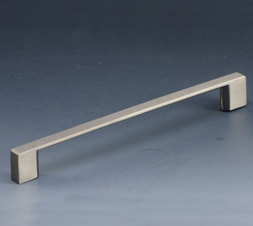 160 mm Zinc Handle - E - Brushed Nickel Finish - EZH 160